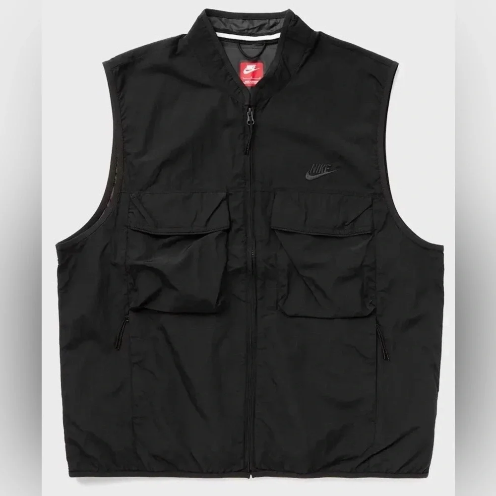 NWT Nike Men's Tech Woven Black Water Repellent Vest UVP w/ Pockets Size Medium - Picture 2 of 8